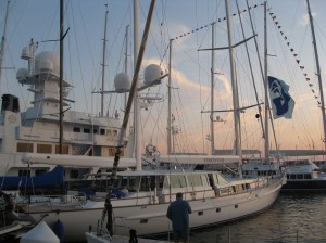 mega yachts newport shipyard